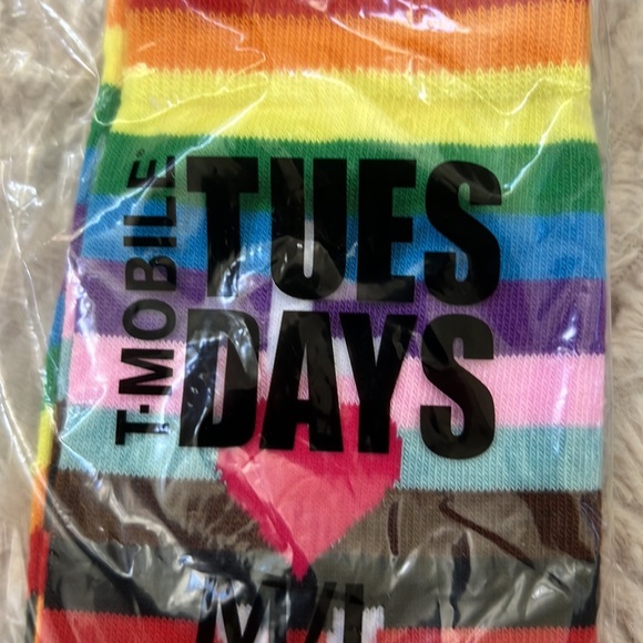 T-Mobile Rainbow LOVE socks Pride Socks ❤️🧡💛💚💙💜NEW in package, size M/L - Picture 2 of 14